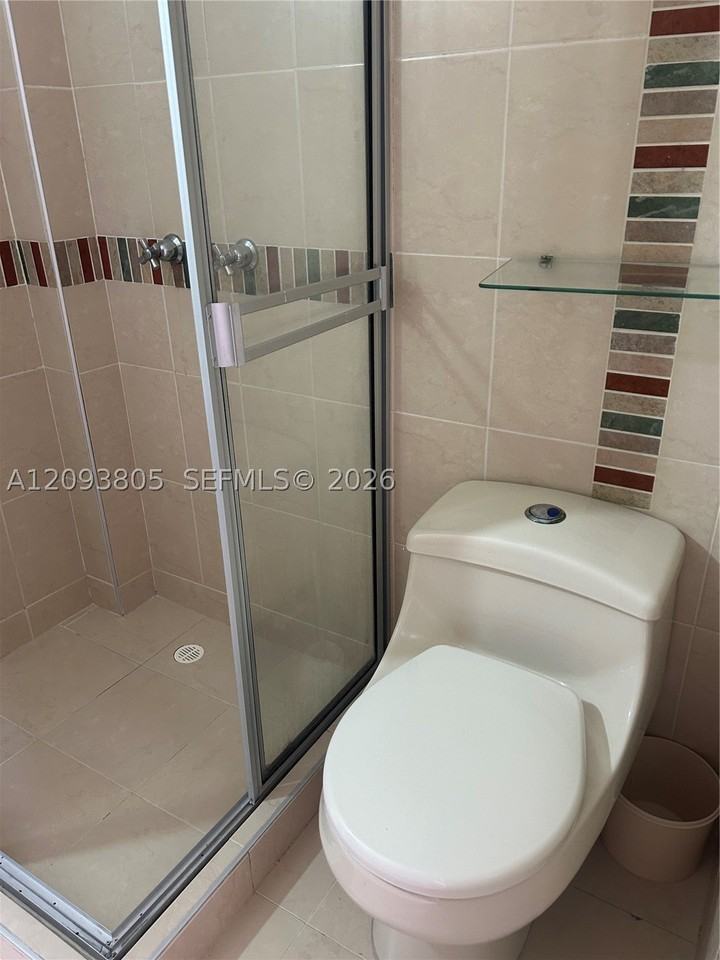 CRA 11 A 134 B 59 #103 - Photo 5 of 27