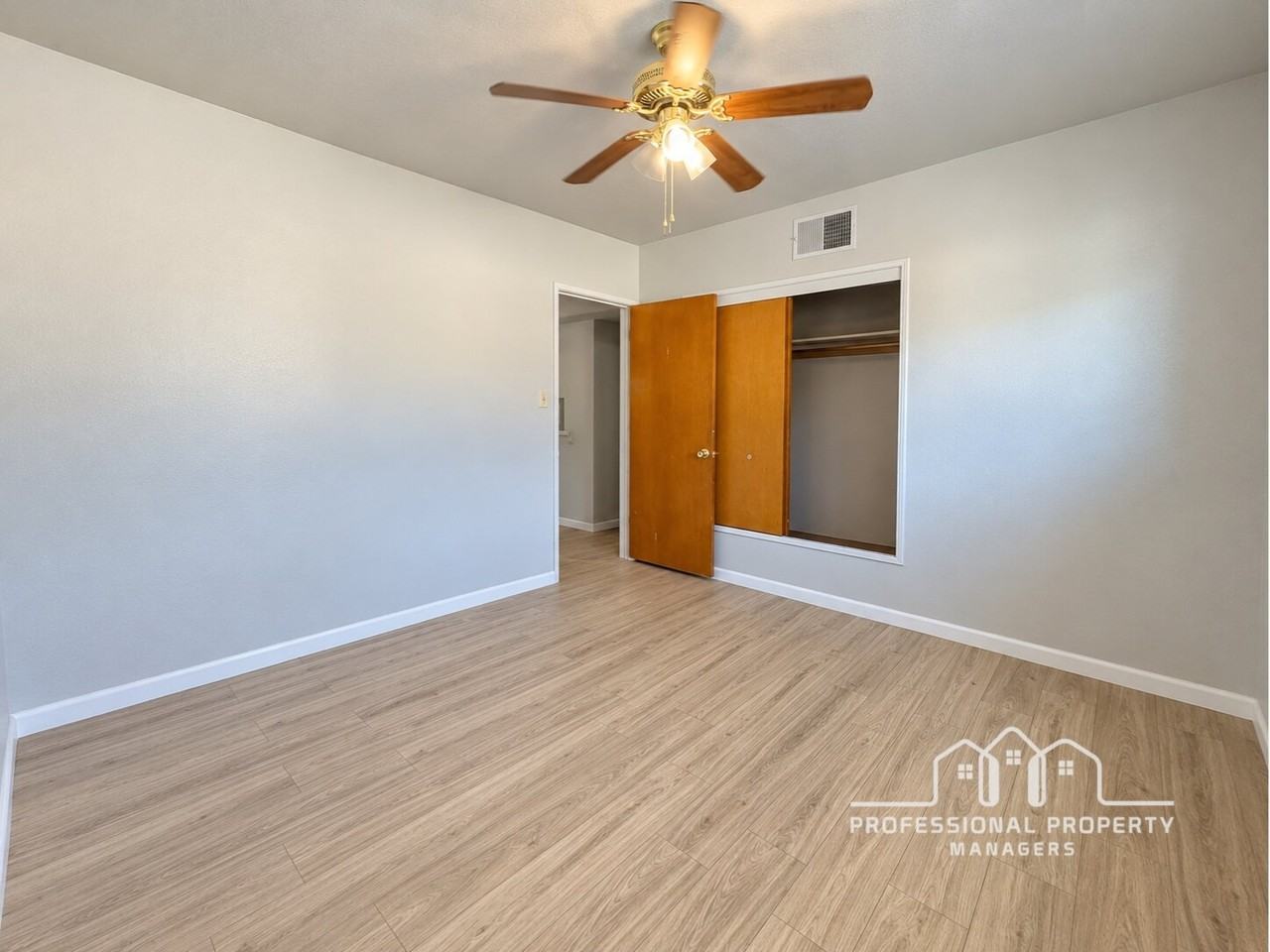 1237 S 10th Ave - Photo 6 of 16