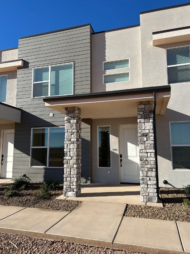 1068 E Malibu Ln