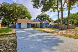 featured image of 9117 Barnacle Blvd