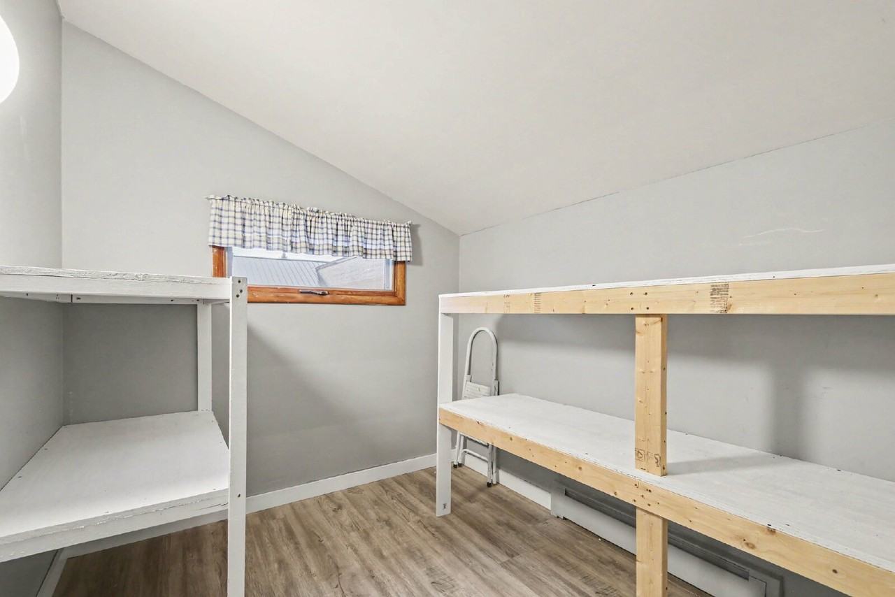 29 68th St Sw #2 - Photo 6 of 13