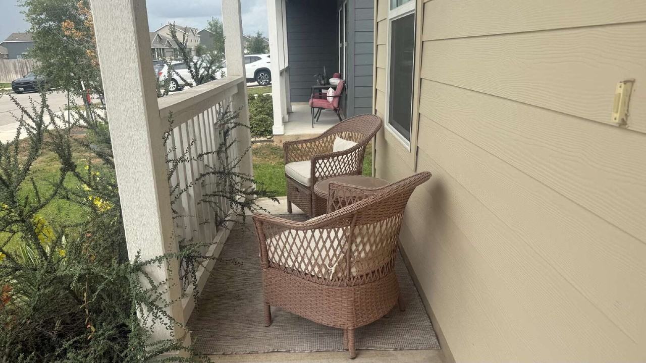 14304 Tordillo Dr - Photo 2 of 6