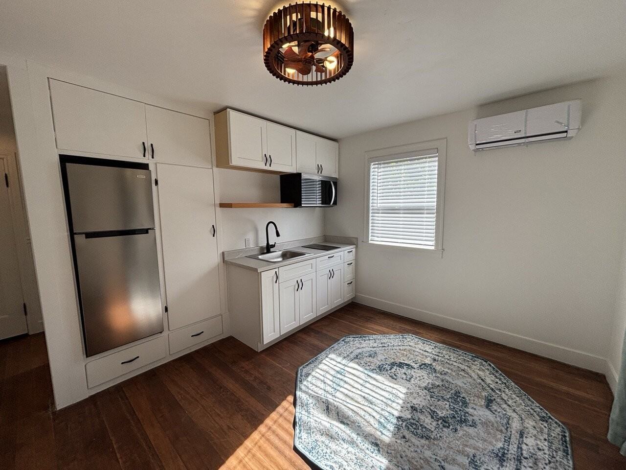 2892 Coloma St - Photo 4 of 11