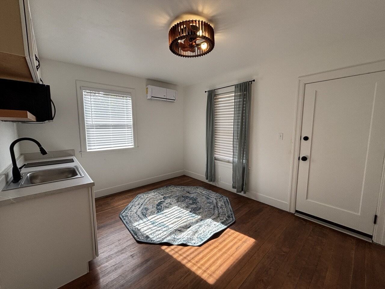2892 Coloma St - Photo 6 of 11