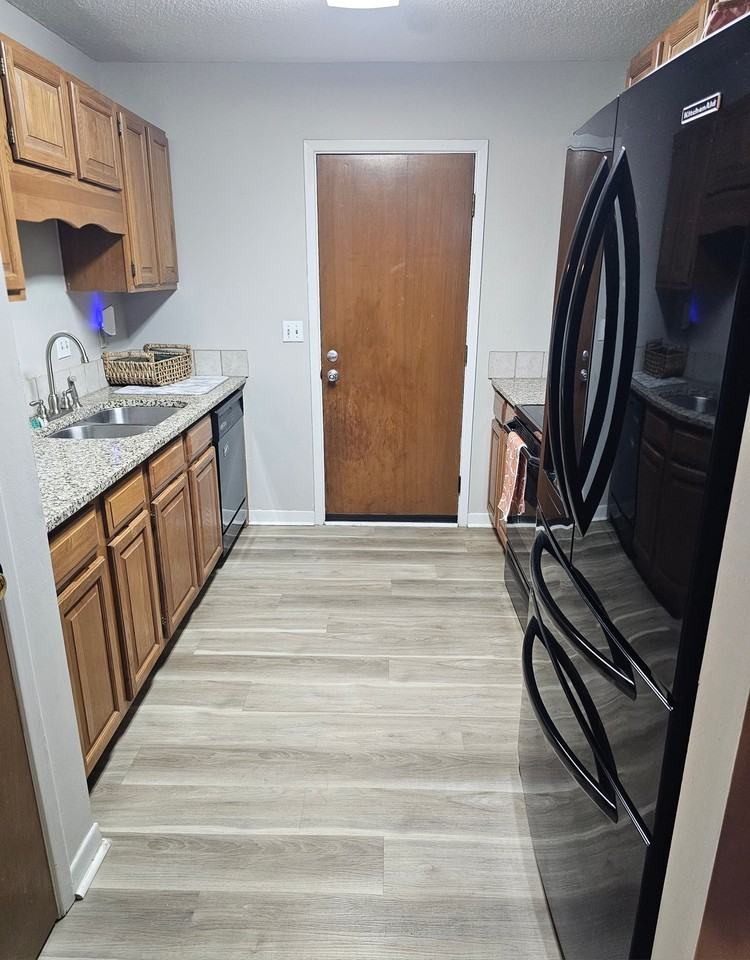 12 Gardner Dr - Photo 6 of 16