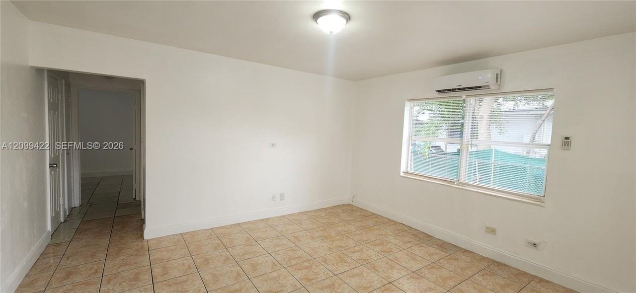 61 Ne 67th St #1 - Photo 7 of 8