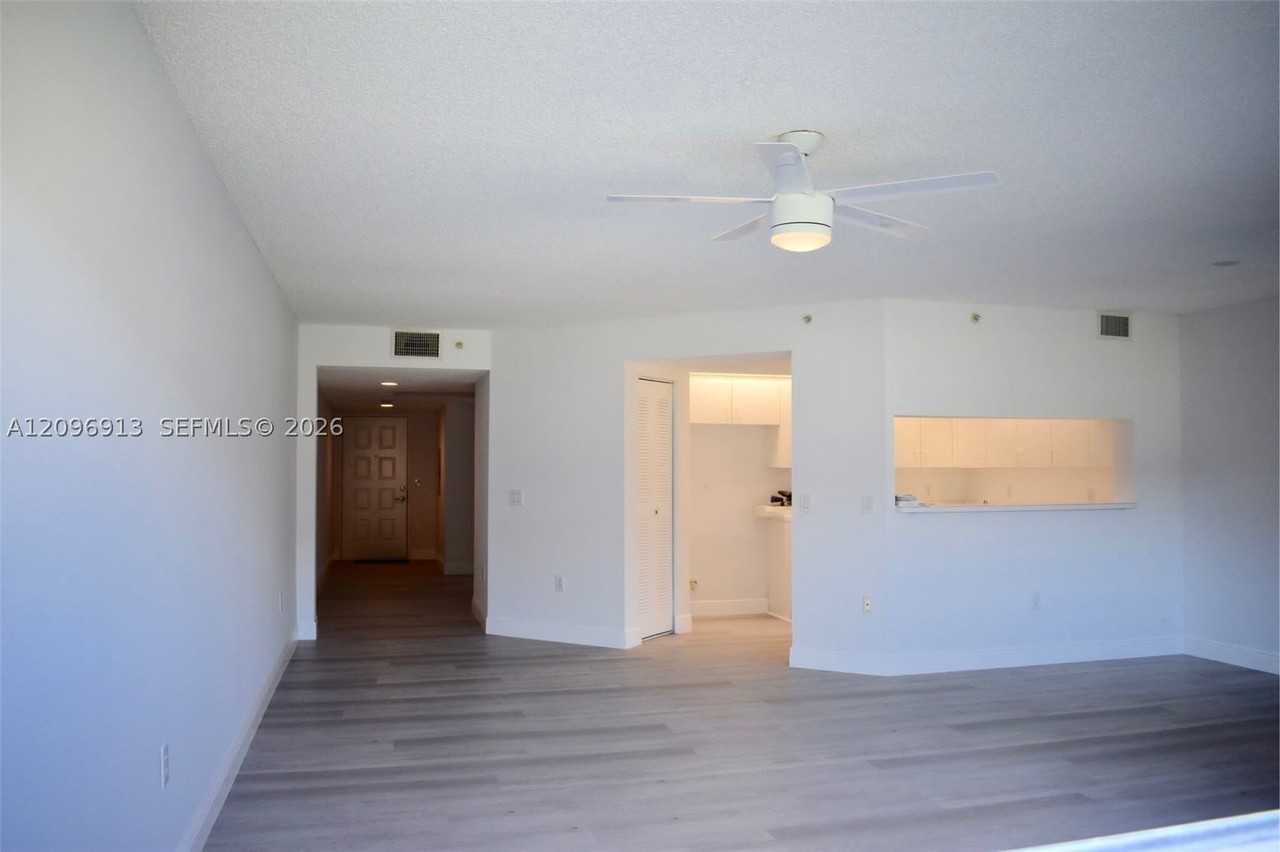 12550 Sw 15th St #111E - Photo 2 of 33