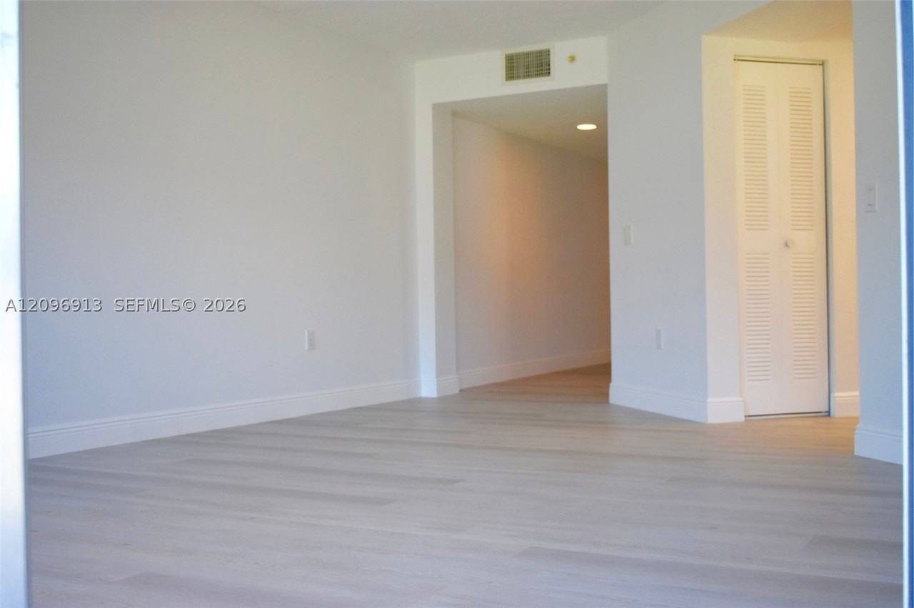 12550 Sw 15th St #111E - Photo 4 of 33