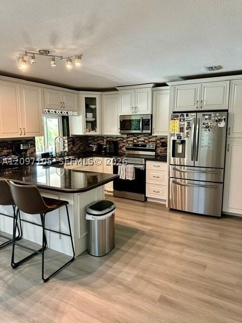 16764 Golfview Dr - Photo 2 of 12