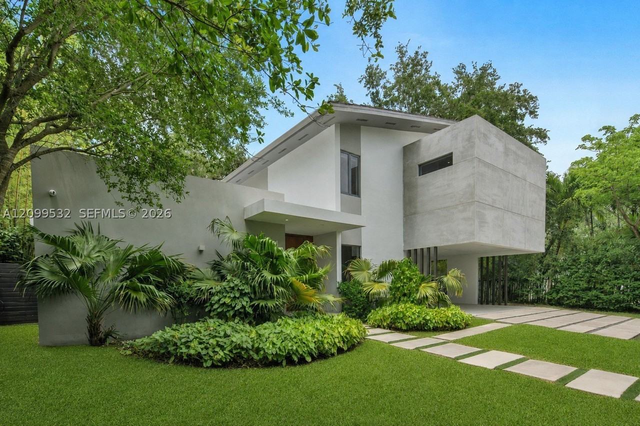 10 Samana Dr - Photo 5 of 29