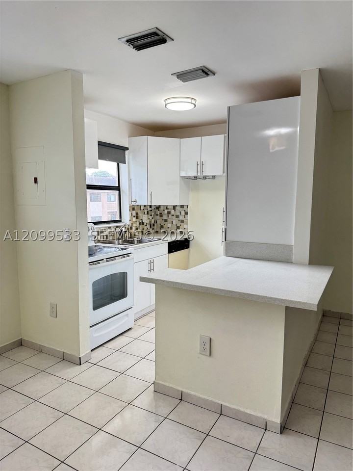 15475 Sw 80th St #205-15 - Photo 5 of 14
