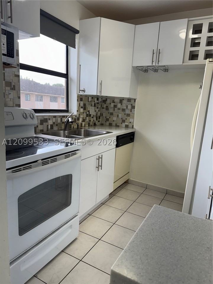 15475 Sw 80th St #205-15 - Photo 6 of 14