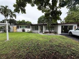 featured image of 1002 S 28th Ave #0