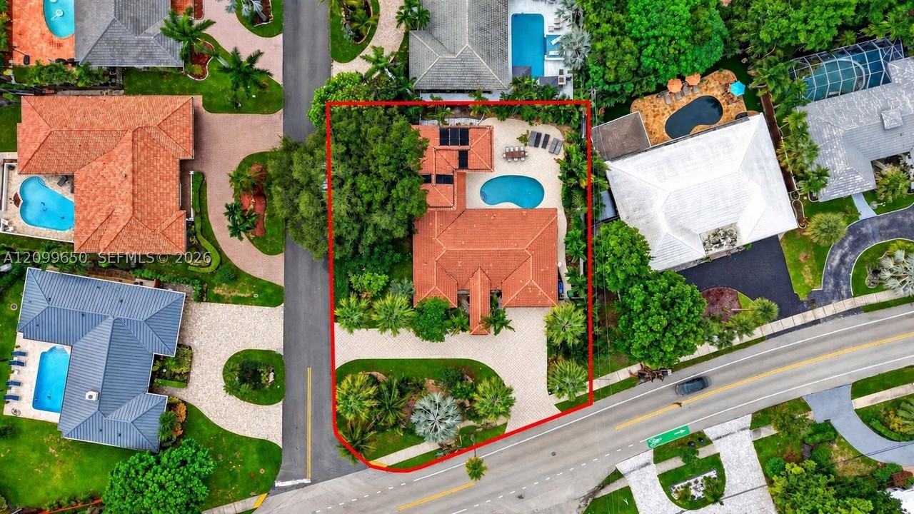 4101 Bayview Dr - Photo 2 of 50