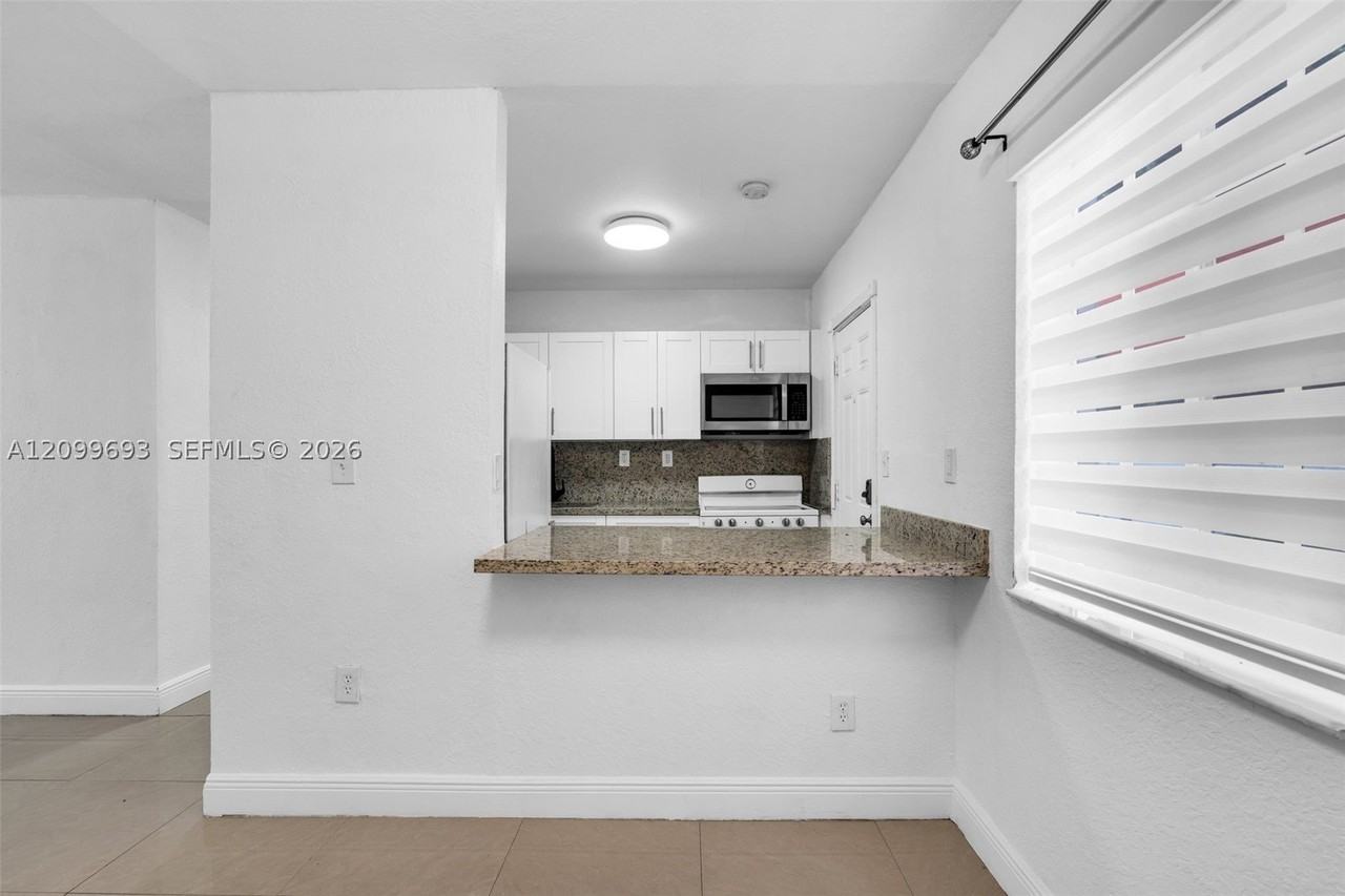 13470 Nw 16th Ave - Photo 7 of 27