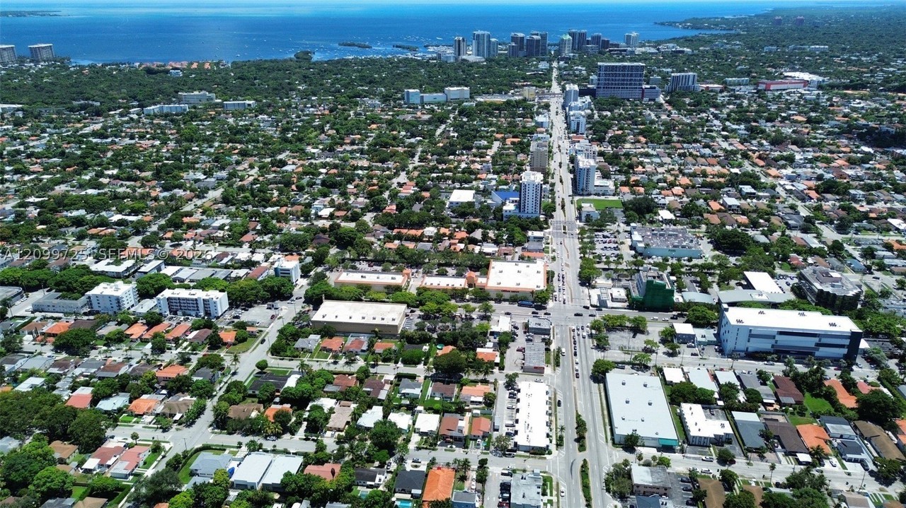 2463 Coral Way #48 - Photo 4 of 20