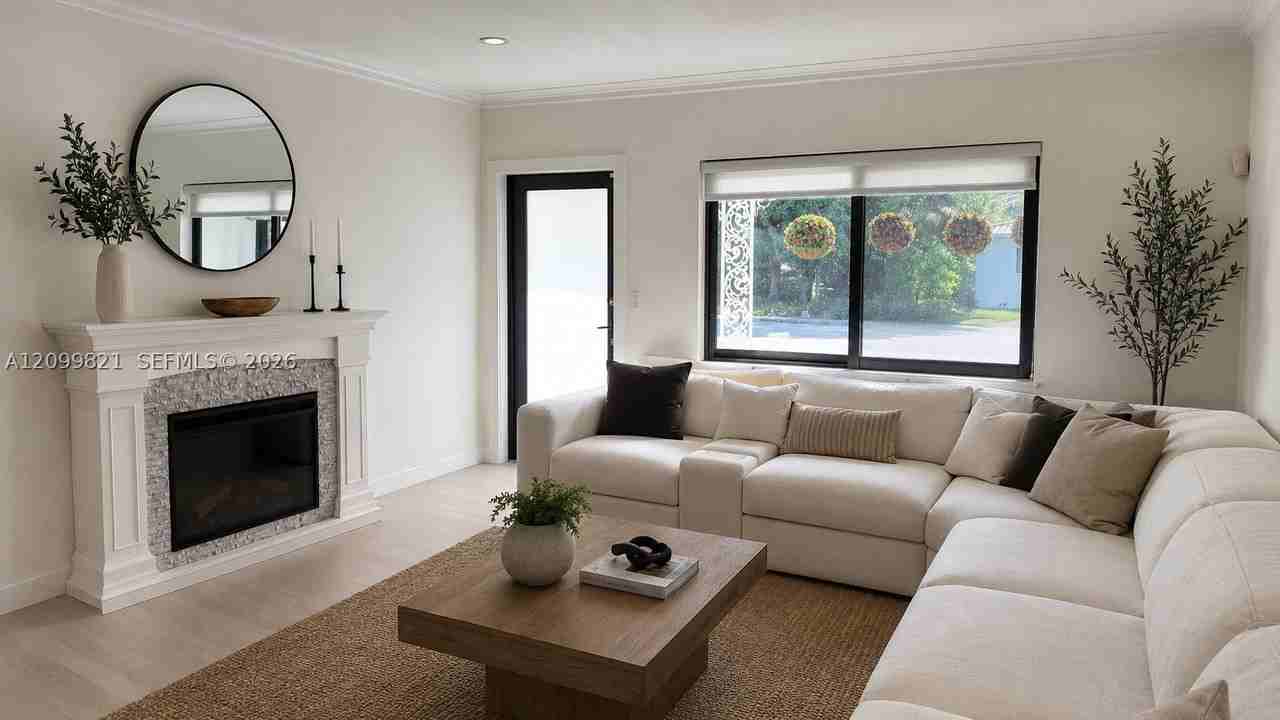 9021 N Miami Ave - Photo 3 of 14