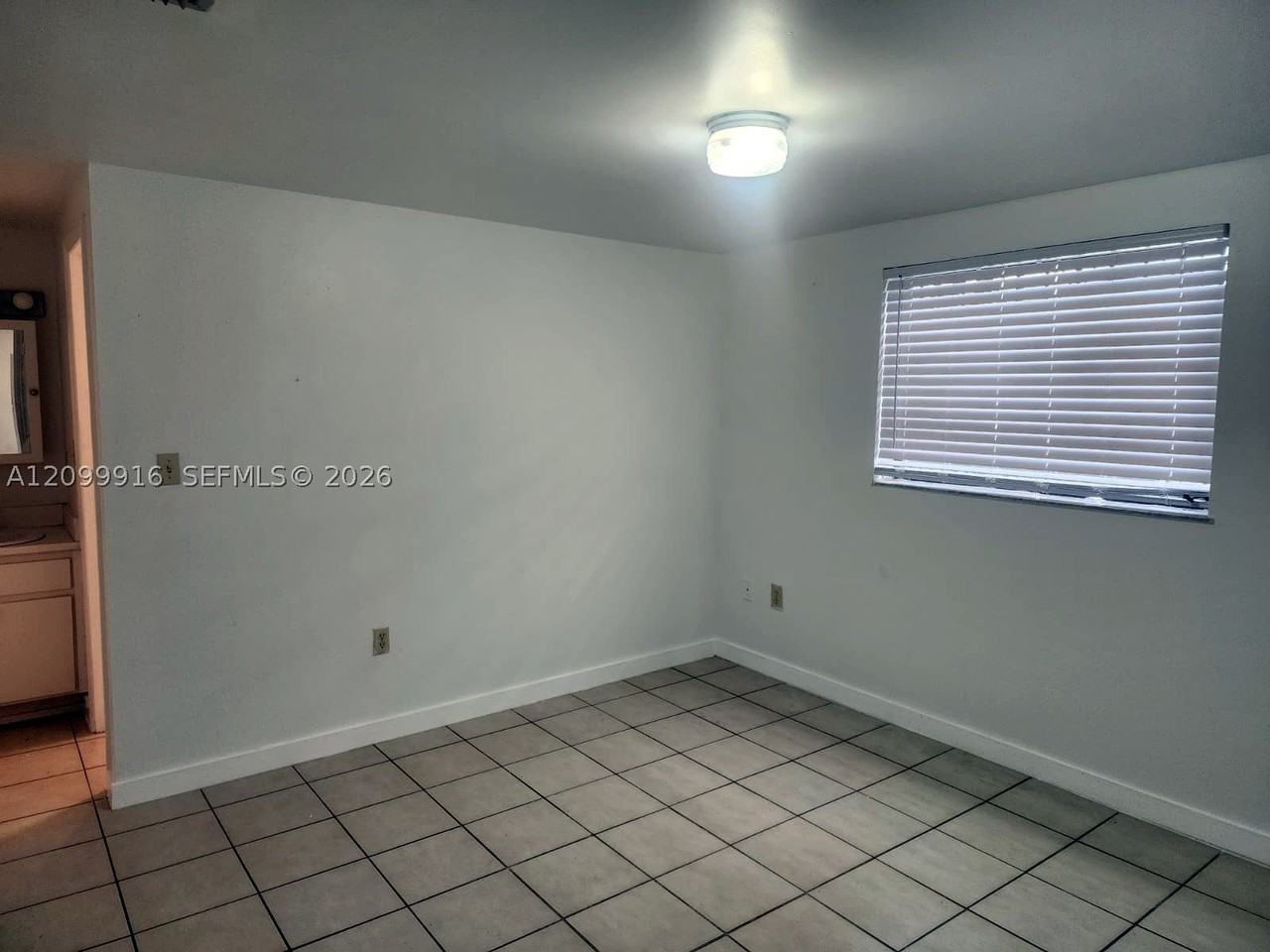3051 Nw 14th St #3 - Photo 5 of 5