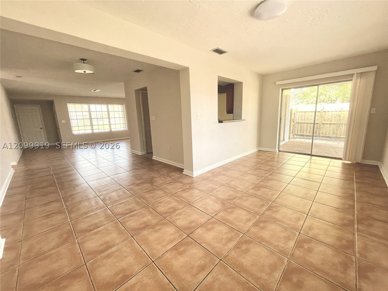 8561 Sheraton Dr - Photo 5 of 17