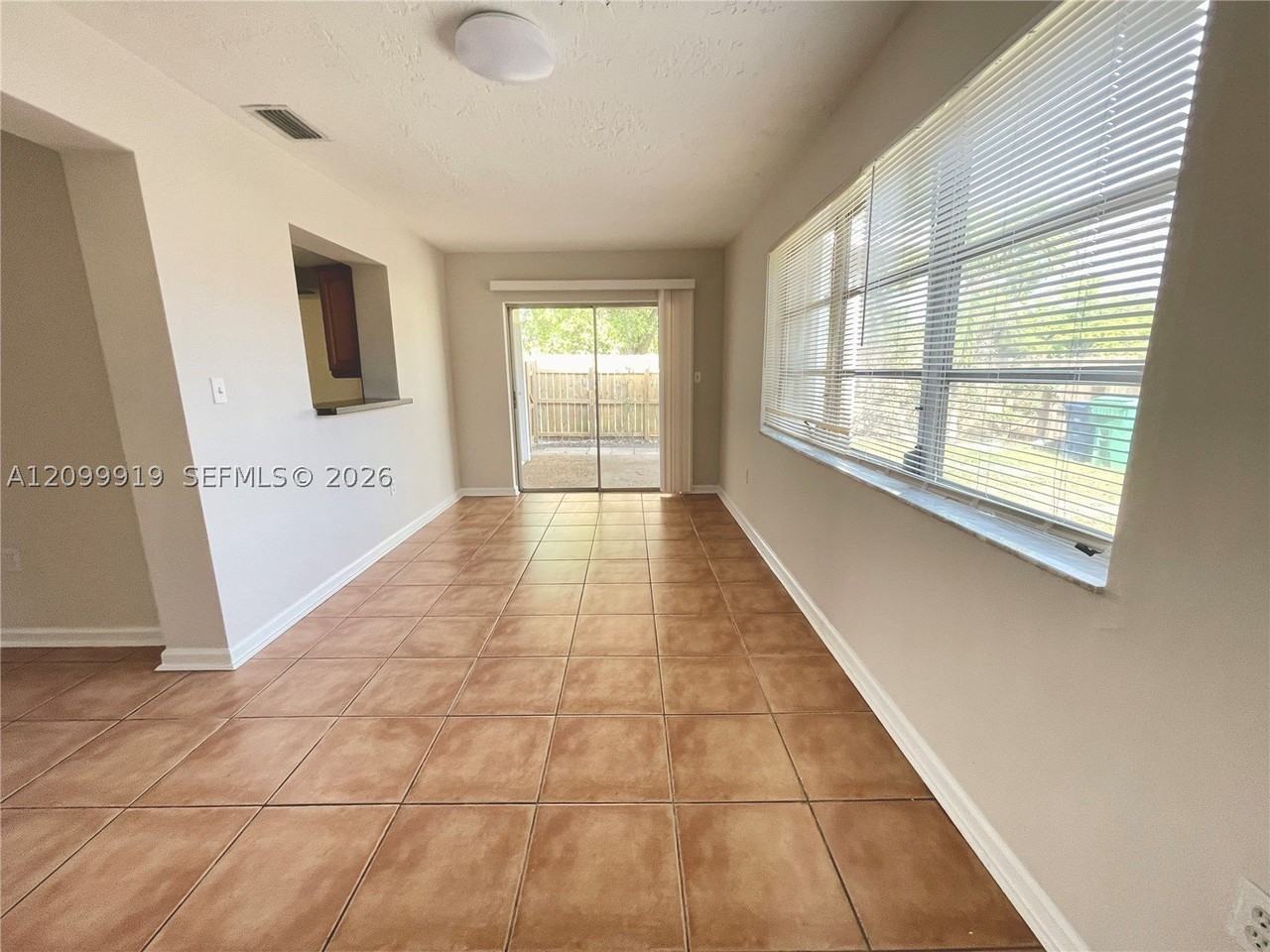 8561 Sheraton Dr - Photo 6 of 17
