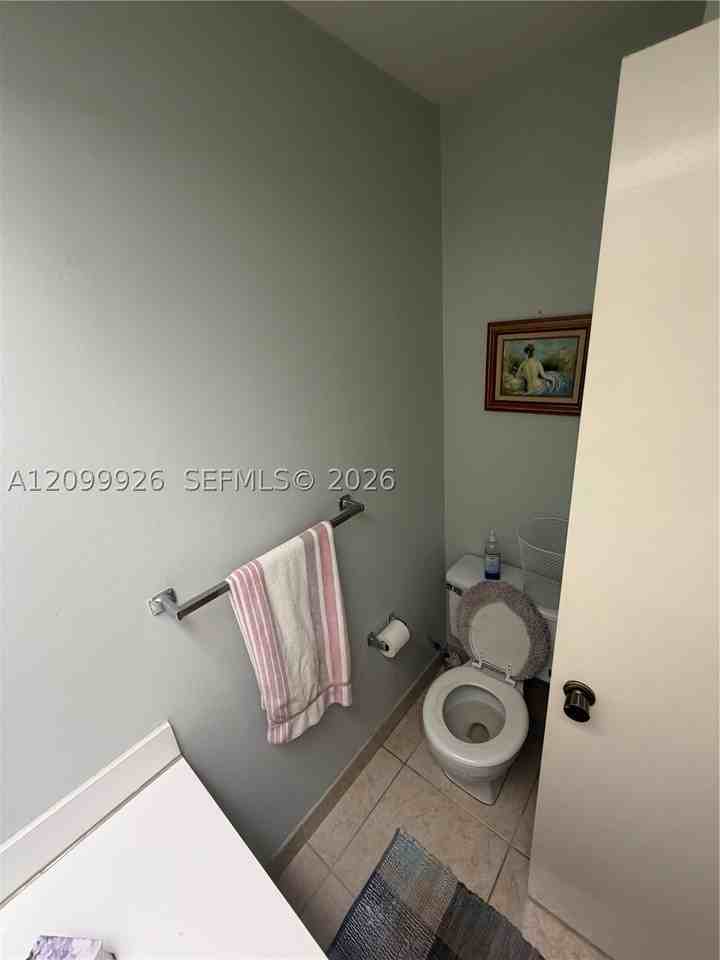 5949 La Pinata Blvd #D2 - Photo 5 of 23