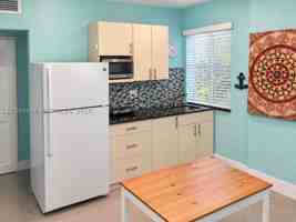featured image of 8510 Sw 47th St #B