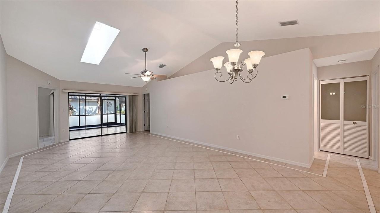 4799 Oak Forest Dr W #43 - Photo 7 of 38