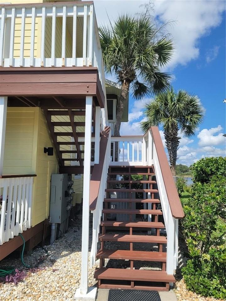 1011 Ocean Marina Dr - Photo 2 of 25