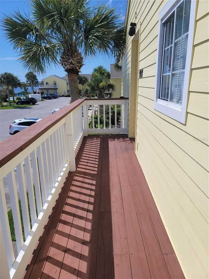 1011 Ocean Marina Dr - Photo 3 of 25