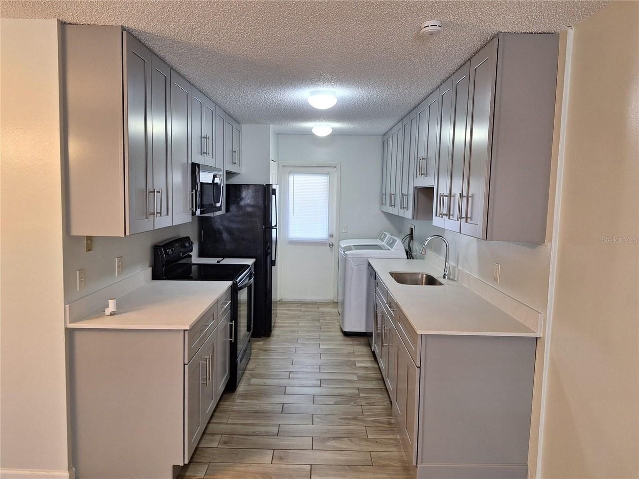 378 W Rosewood Ln #378 - Photo 4 of 19