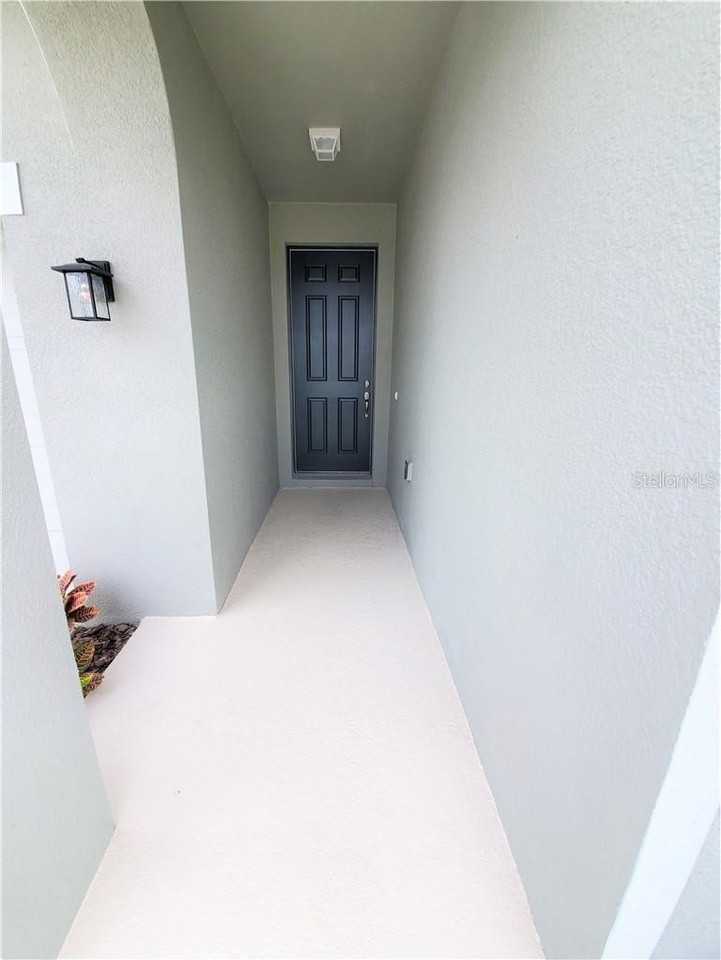 257 Summershore Dr - Photo 2 of 25
