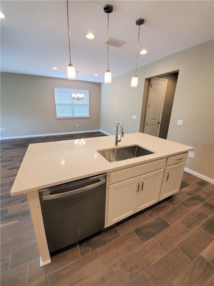 257 Summershore Dr - Photo 5 of 25