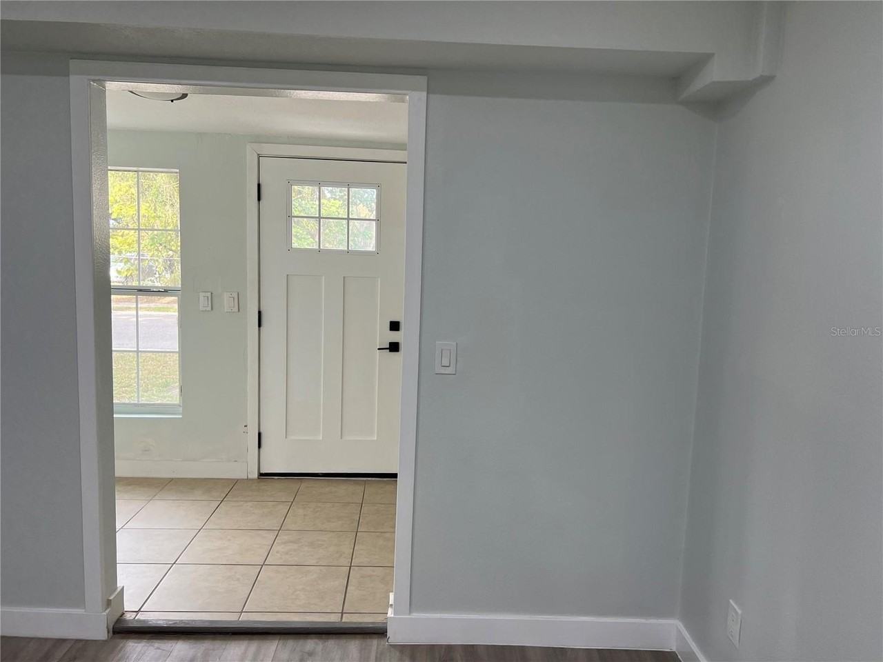 3144 W Washington St - Photo 4 of 20