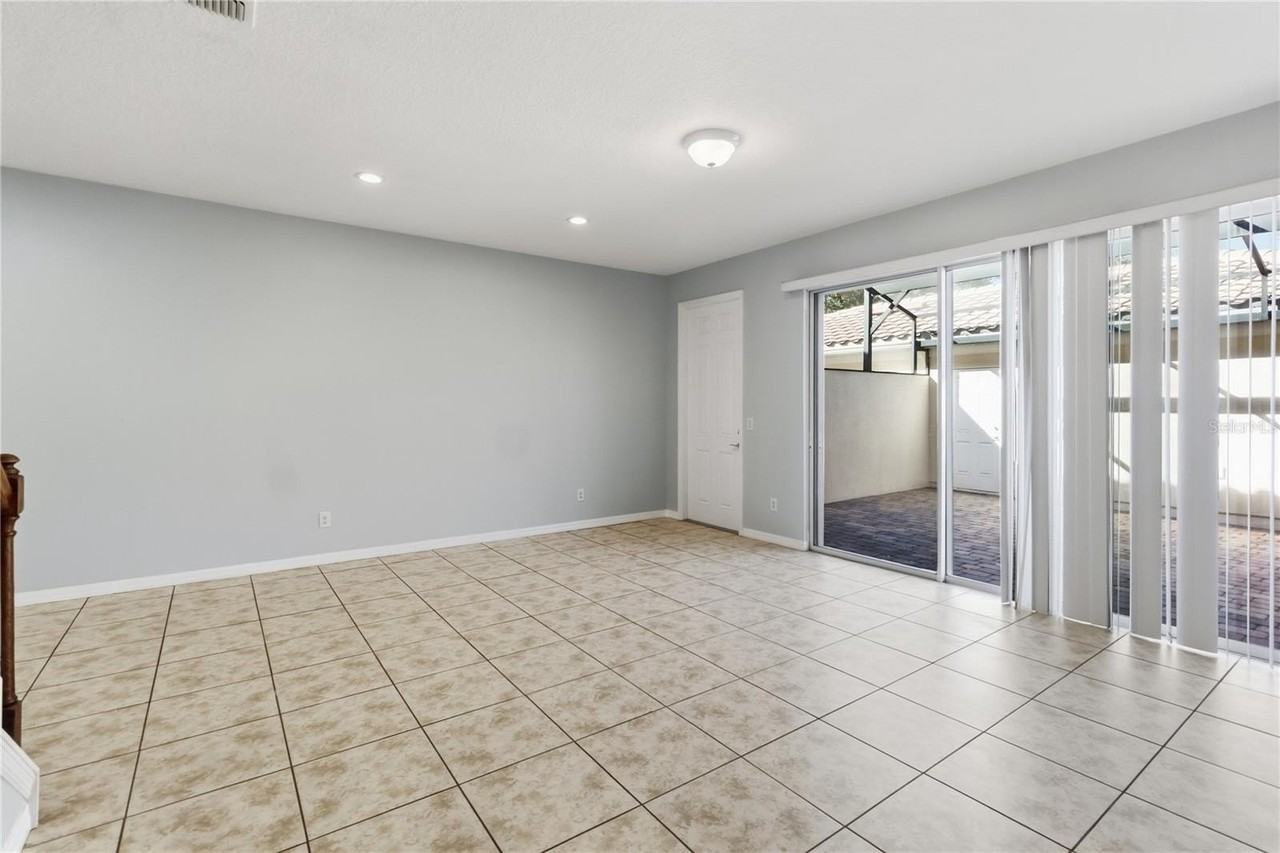 11926 Lorenza Ln - Photo 5 of 38