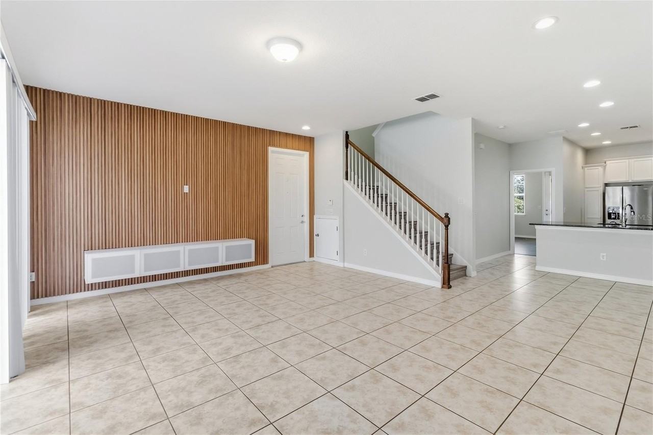 11926 Lorenza Ln - Photo 6 of 38