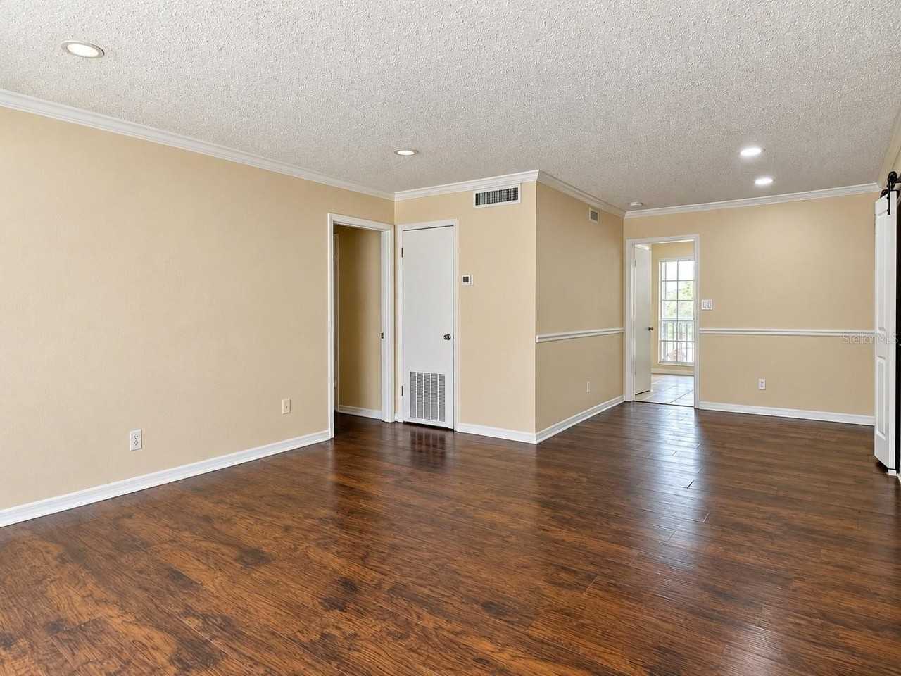 335 Wymore Rd #201 - Photo 4 of 12