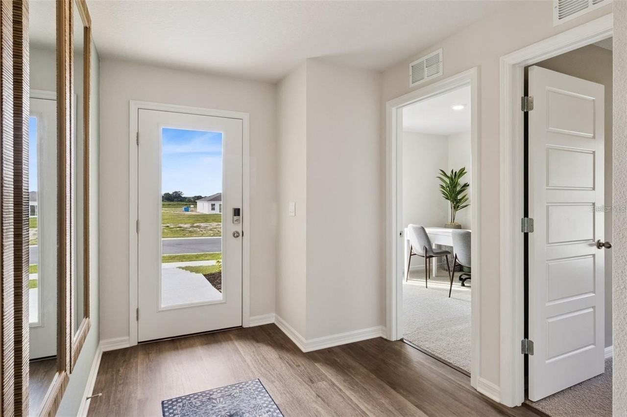 122 Heirloom Dr - Photo 3 of 26