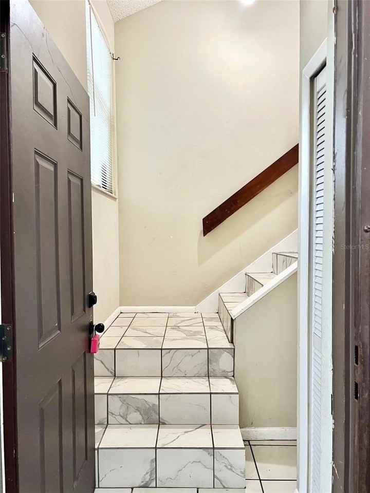 3012 S Semoran Blvd #G12 - Photo 4 of 34