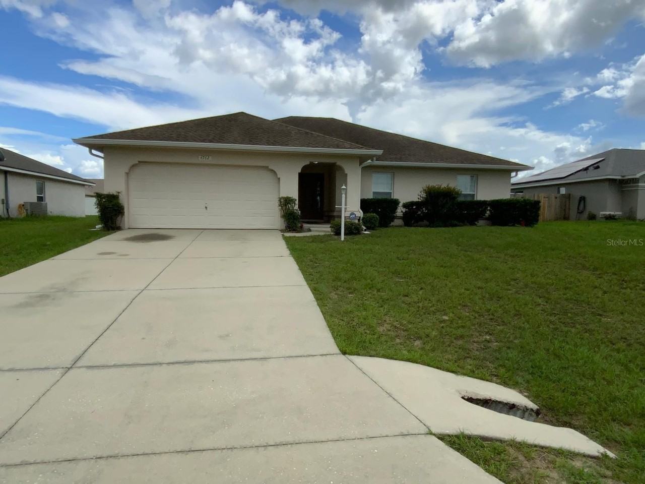 4762 Sw 136th St - Photo 2 of 24