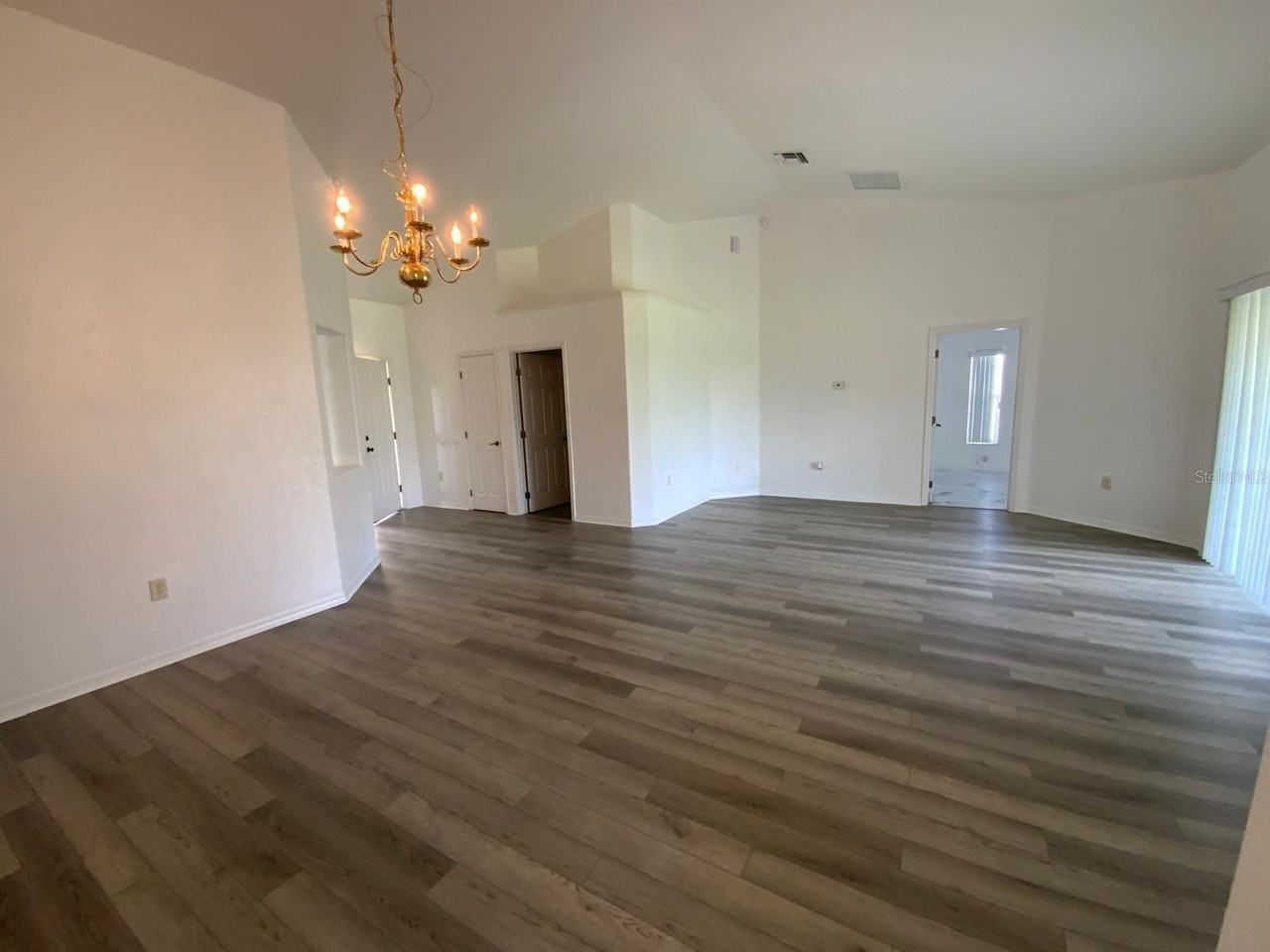4762 Sw 136th St - Photo 3 of 24