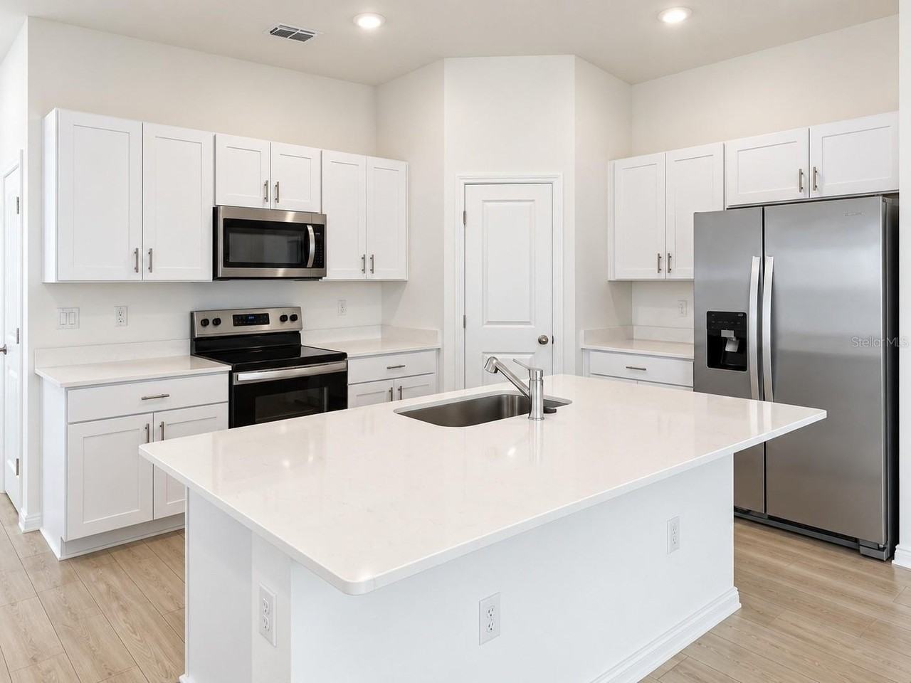 6010 Navona Way - Photo 3 of 12