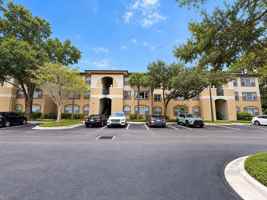 featured image of 17101 Carrington Park Dr #405