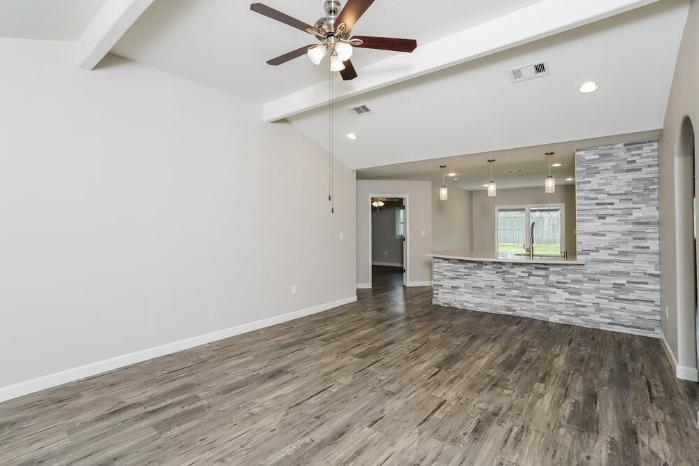 5816 Misty Meadow St - Photo 5 of 17