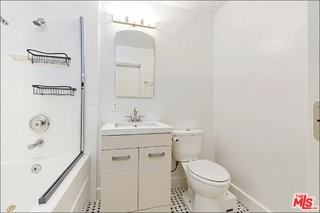 22717 Hatteras St - Photo 4 of 8