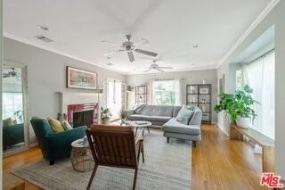 4224 Alcove Ave - Photo 5 of 7