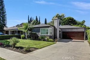 featured image of 425 N Griffith Park Dr