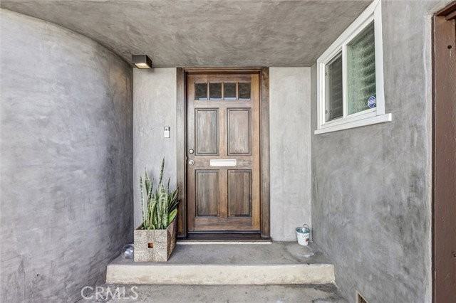 425 N Griffith Park Dr - Photo 2 of 8
