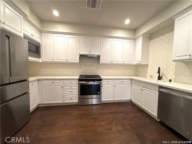 909 Arcadia Ave #D - Photo 7 of 8
