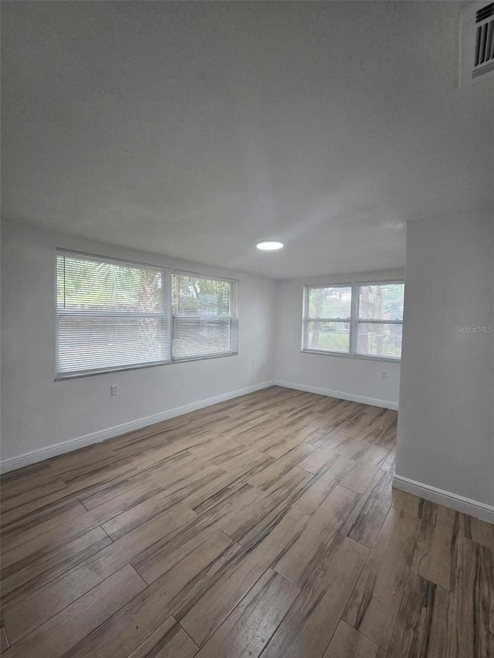 5811 Appletree Rd - Photo 5 of 19