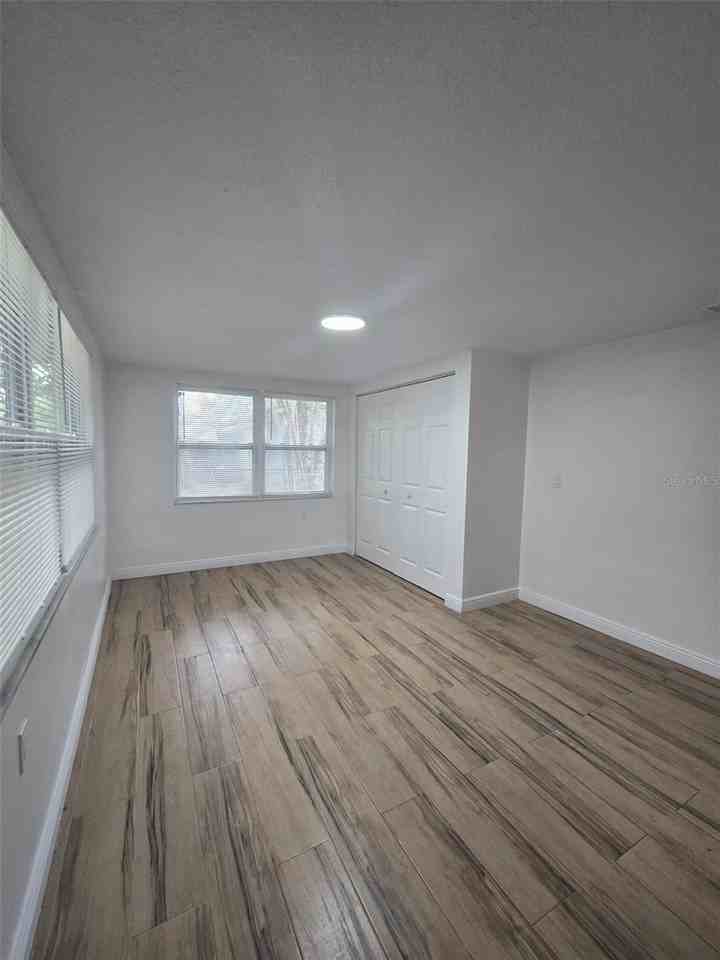 5811 Appletree Rd - Photo 6 of 19